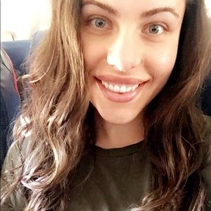 Meet your Posher, Elizabeth